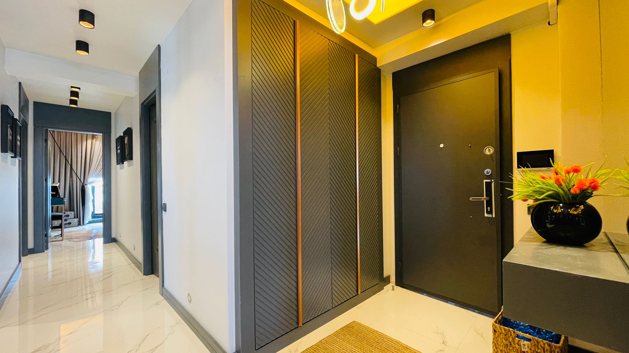 Marka Blue Life Interior 5